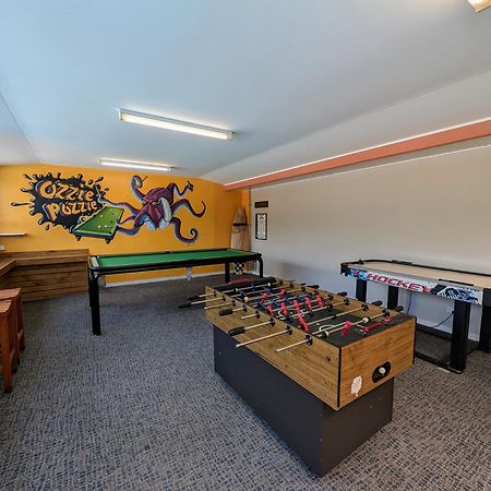 Ozzie Pozzie Backpackers Hostel Port Macquarie Exterior photo