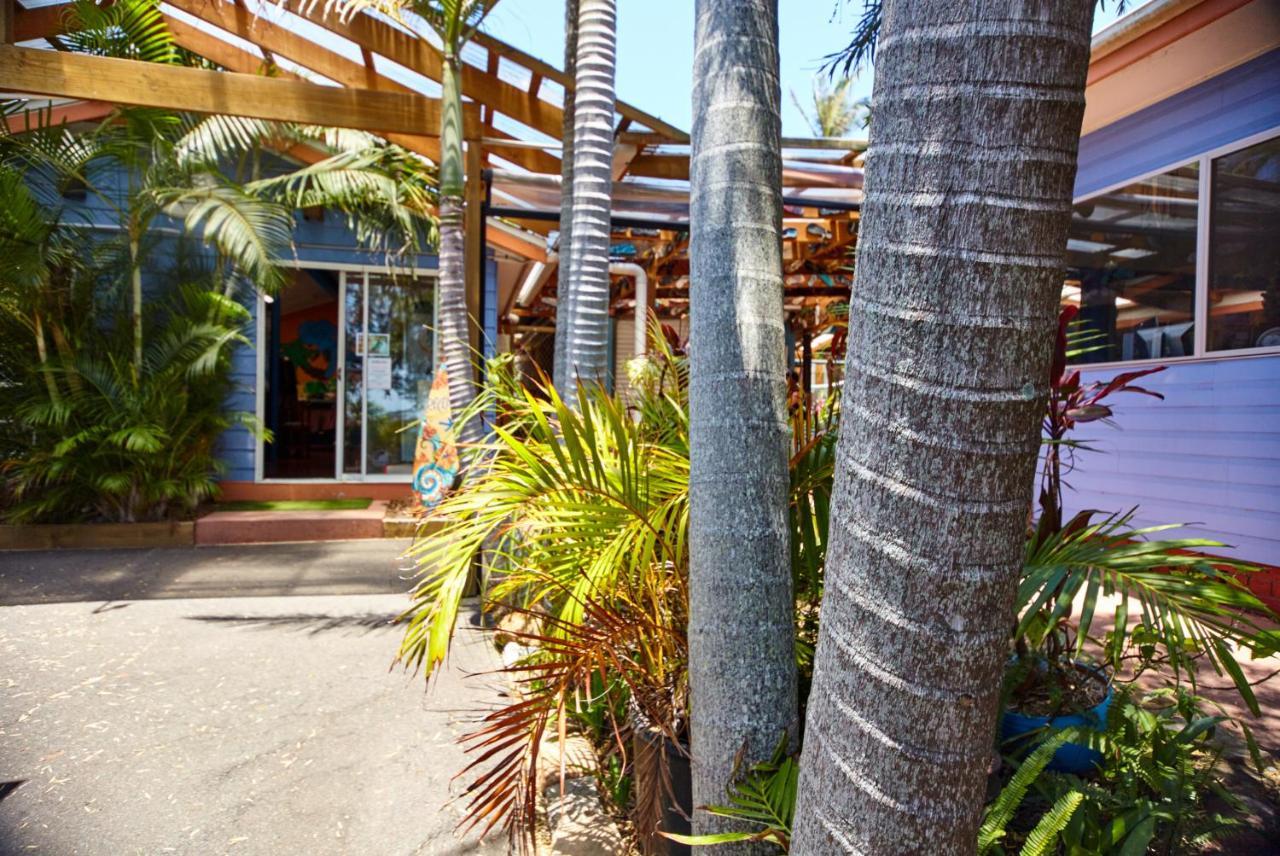 Ozzie Pozzie Backpackers Hostel Port Macquarie Exterior photo