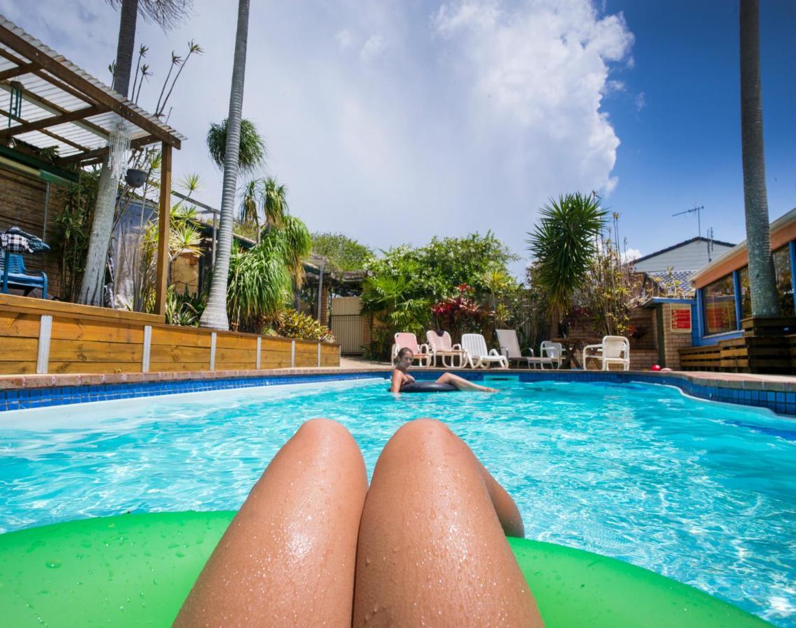 Ozzie Pozzie Backpackers Hostel Port Macquarie Exterior photo